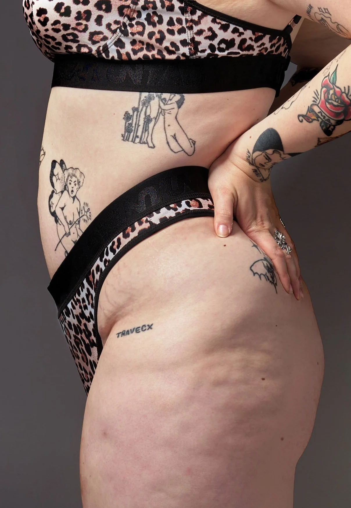 High Waisted Tucking Thong leopard - Image 5