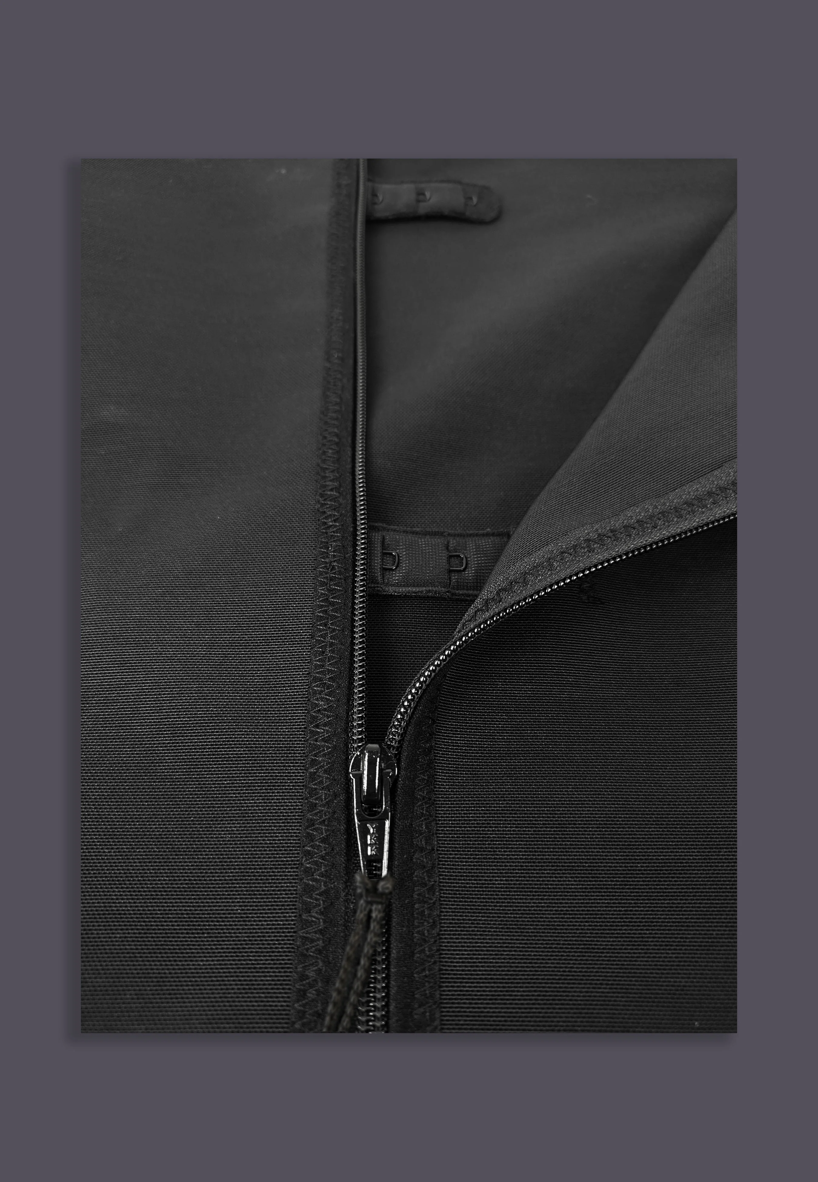 Singlet Binder Zipper black - Image 13