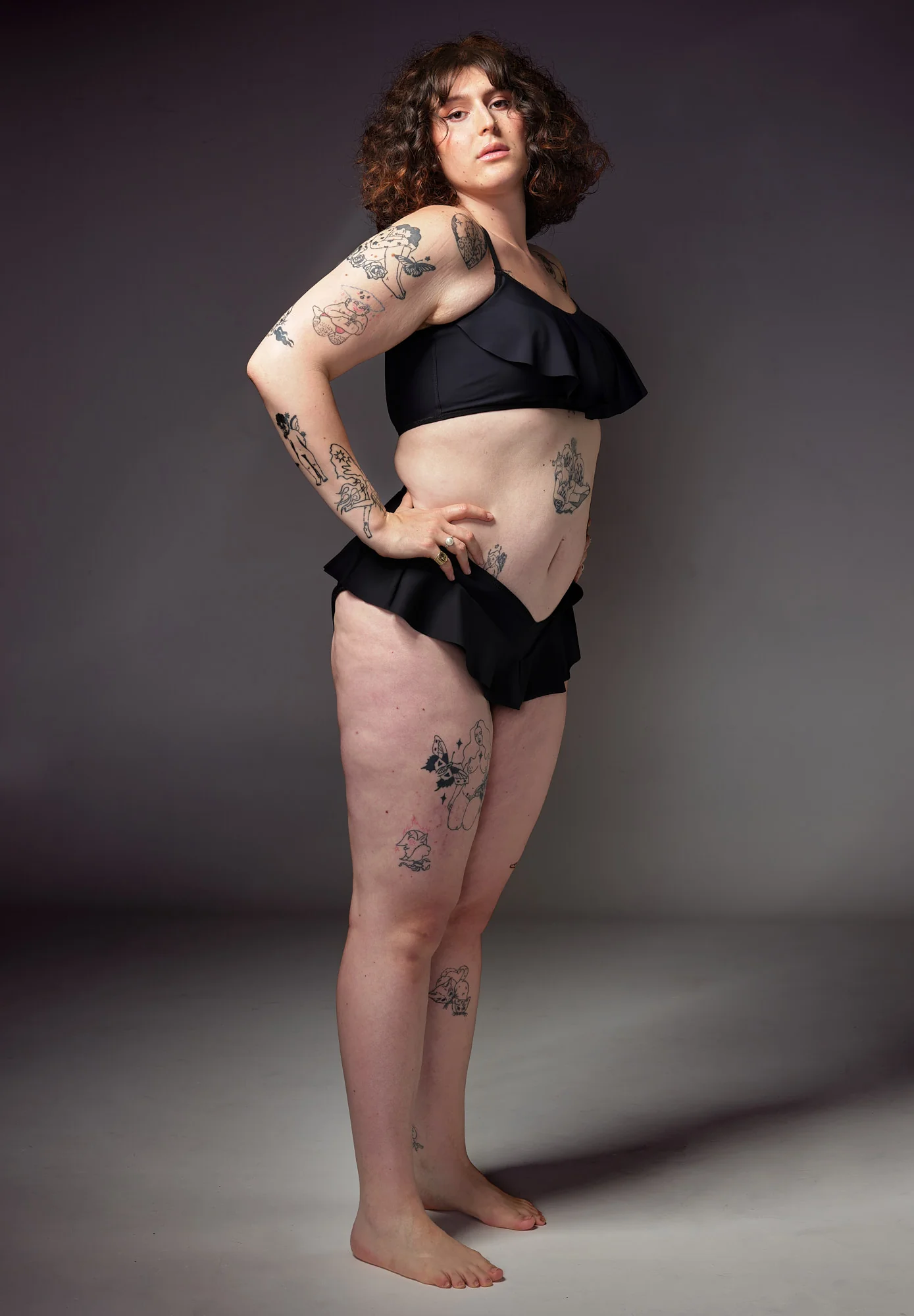 Tucking Bikini Brief Ruffle black - Image 7